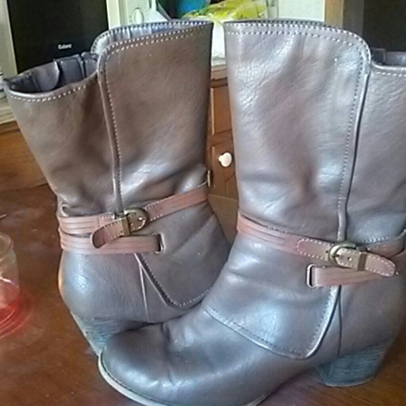 Shoes(boots) - Picture 8 of 8